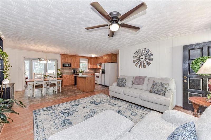 211 Pine Rd, Mount Holly, NC 28120