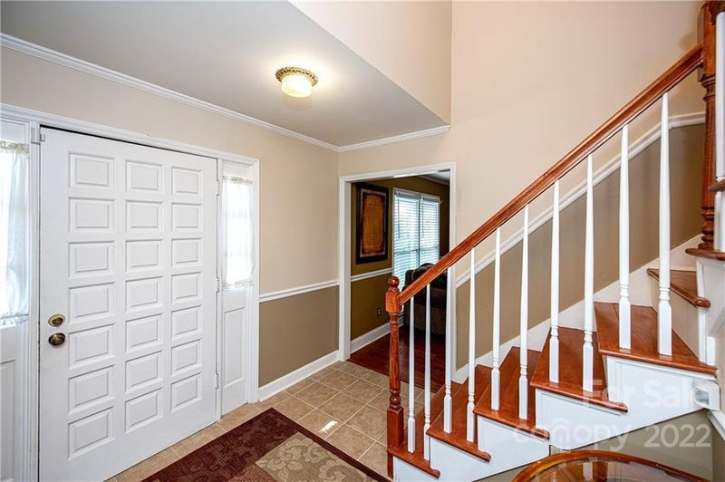 417 Beverly Cir, Charlotte, NC 28270