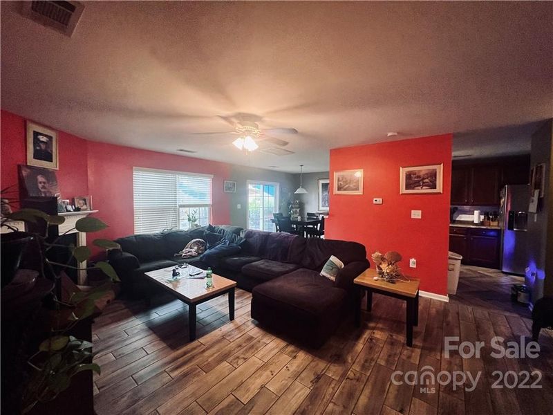 1507 Eastway Dr, Dallas, NC 28034