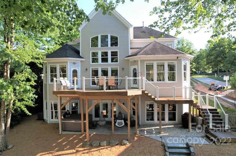 20530 Southshore Dr, Cornelius, NC 28031