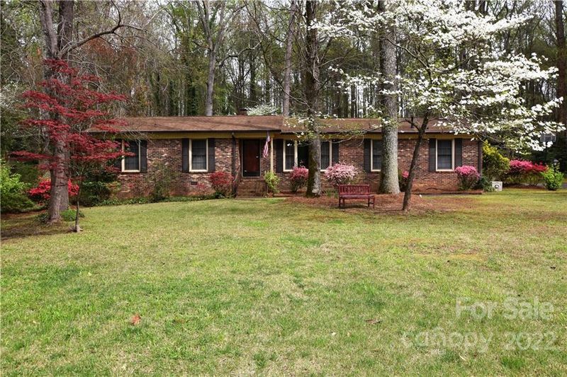 6712 Melody Ln, Charlotte, NC 28215