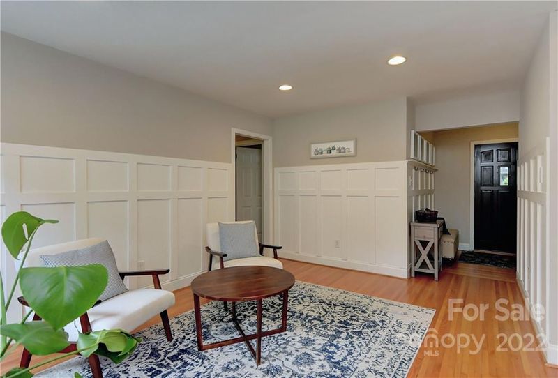 609 Ebb Pl, Charlotte, NC 28210