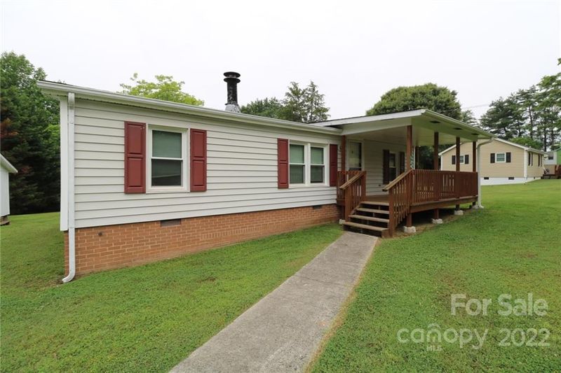 124 Downey Lake Rd, Dallas, NC 28034