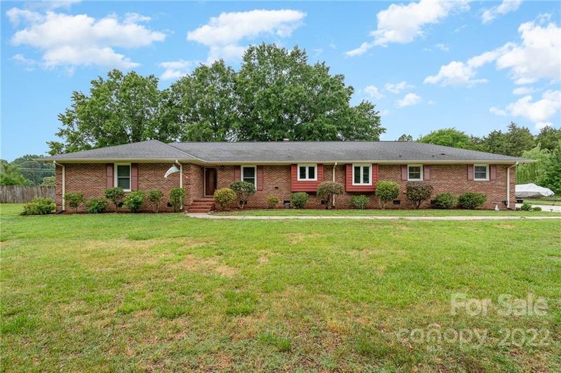 12830 Winget Rd, Charlotte, NC 28278