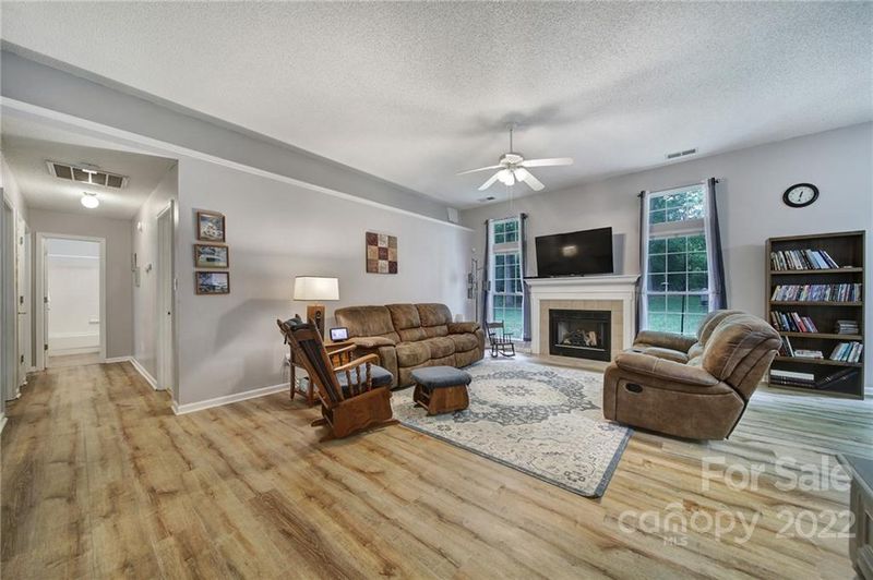113 Shade Tree Cir, Fort Mill, SC 29715