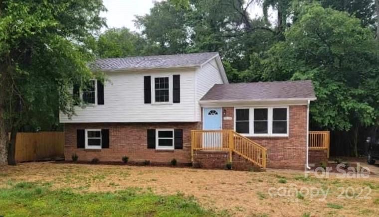 1529 Edgewood Rd, Bessemer City, NC 28016