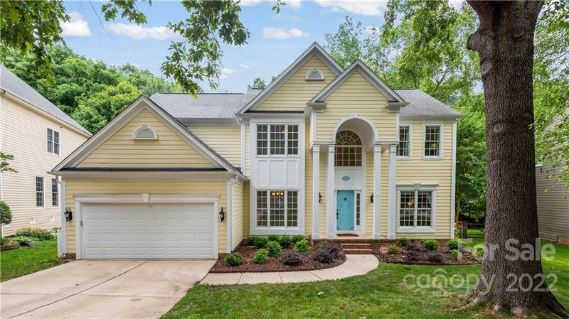 5041 Fairvista Dr, Charlotte, NC 28269