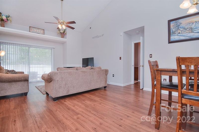 5612 Becton Park Dr, Charlotte, NC 28227