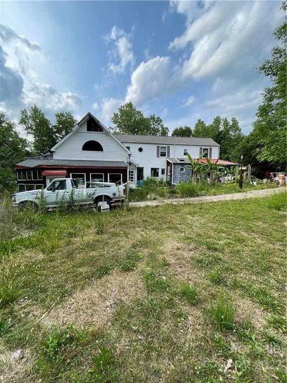 2424 Cricket Ln, Gastonia, NC 28052