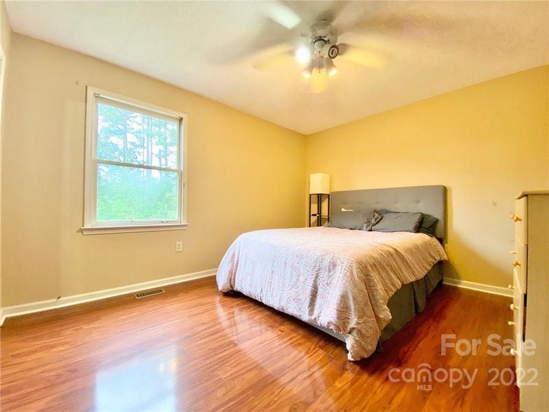 2290 Angle Dr, Conover, NC 28613