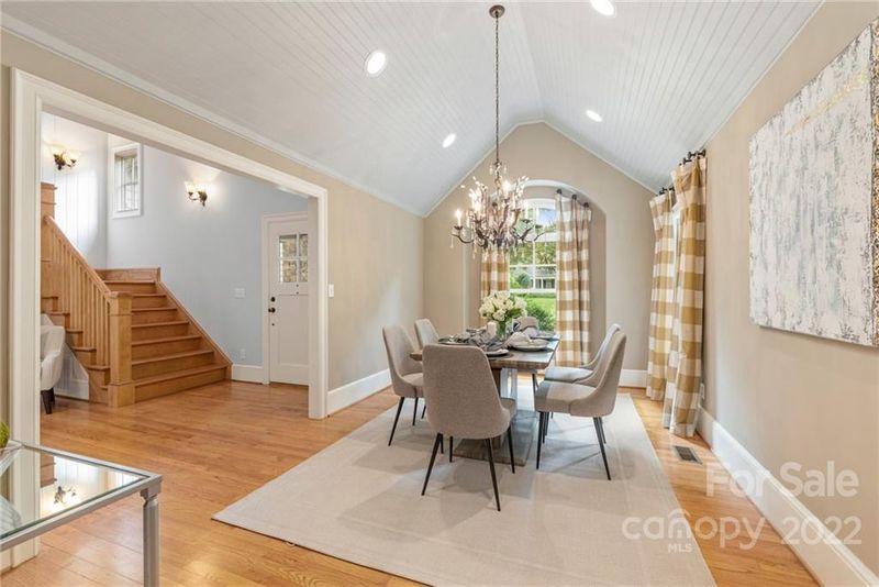 1831 Harris Rd, Charlotte, NC 28211