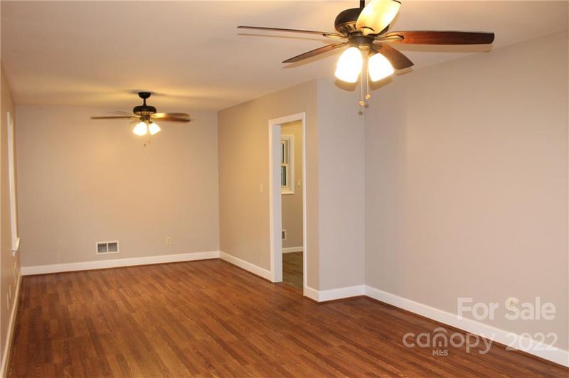 624 E 12th Ave, Gastonia, NC 28054