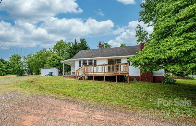 1380 W C St, Newton, NC 28658