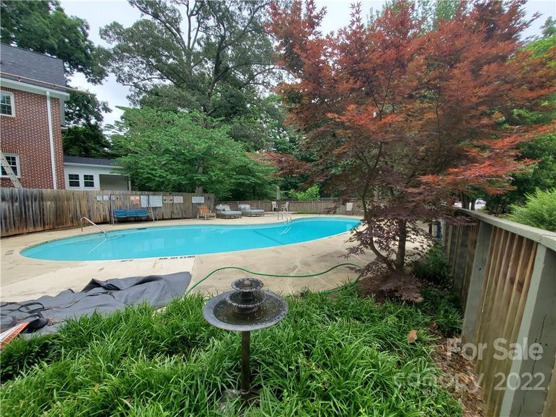 4340 Center St #407, Hickory, NC 28601