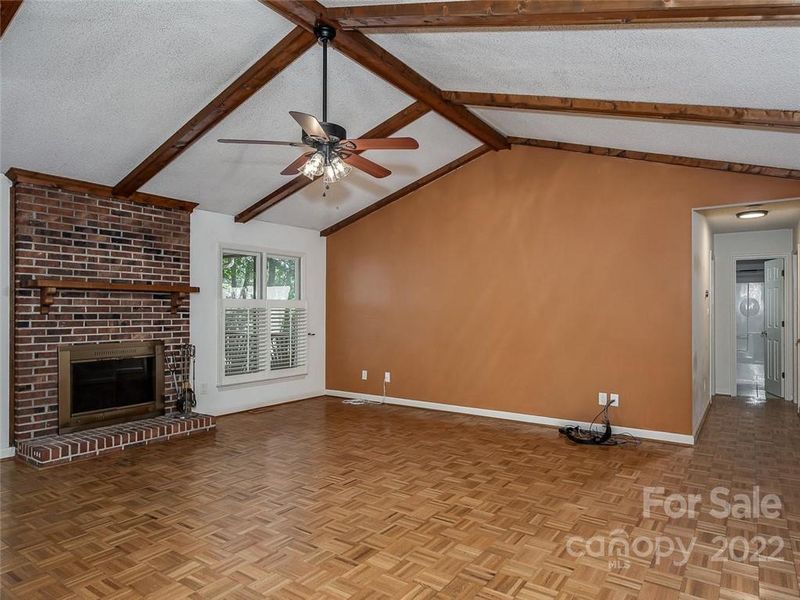 7408 Delta Lake Dr, Charlotte, NC 28215