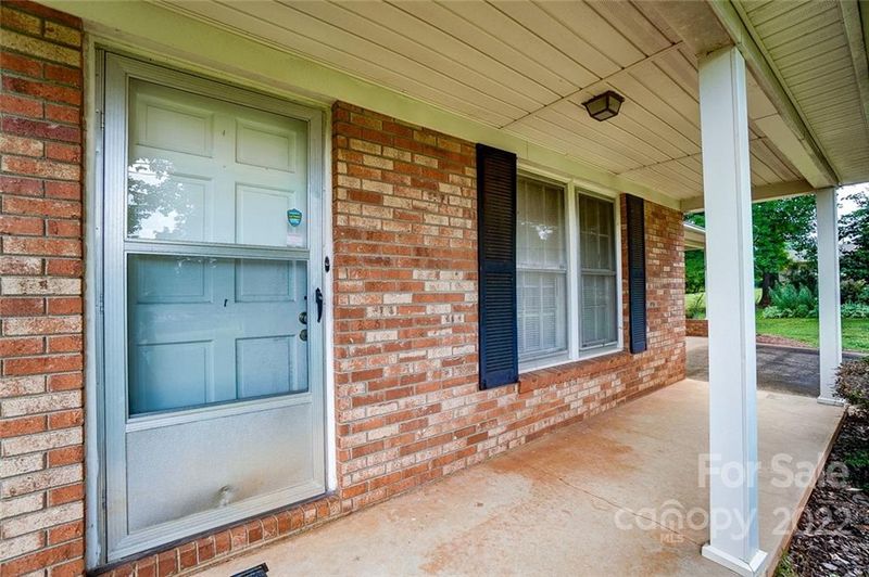 2014 Windigo St, Newton, NC 28658
