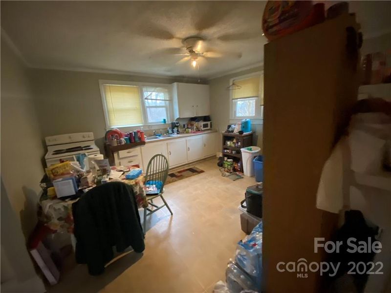 517 Locust St, Kannapolis, NC 28081