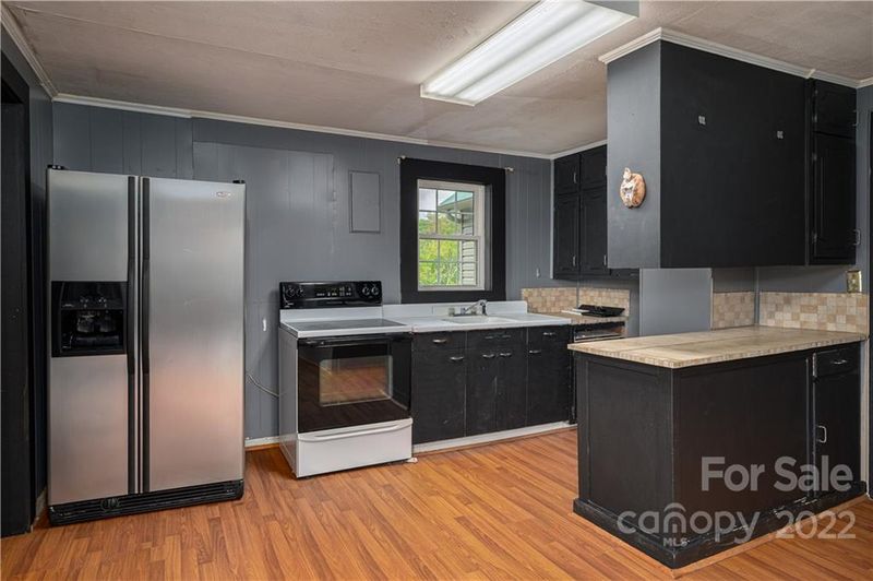 2141 Nc 182 Hw, Lincolnton, NC 28092