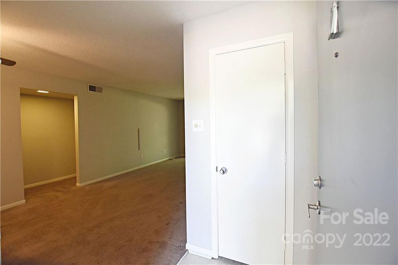 2901 Heathstead Pl, Charlotte, NC 28210