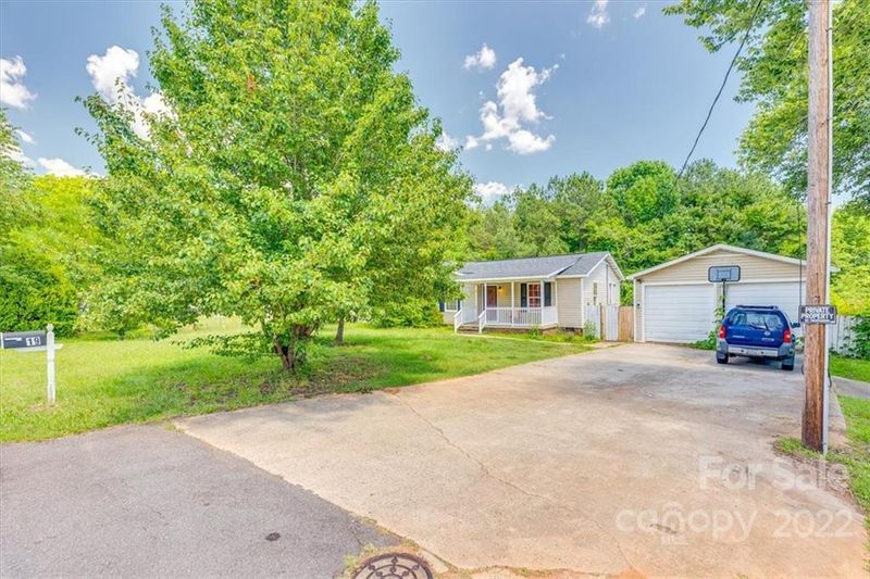 19 Wainwright Ave, York, SC 29745