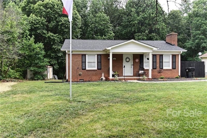 3880 English Oak Dr, Lincolnton, NC 28092
