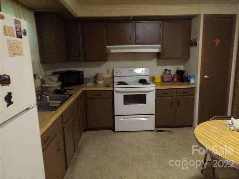 535 28th St, Hickory, NC 28602