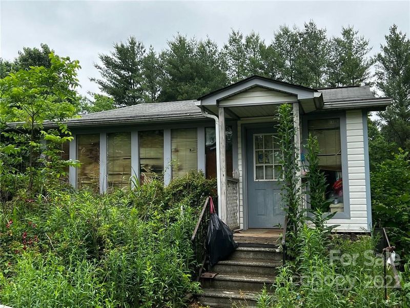 1433 Triplett Rd, Cleveland, NC 27013