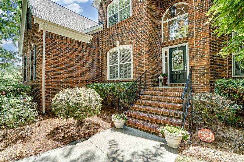 8300 Morehouse Dr, Waxhaw, NC 28173