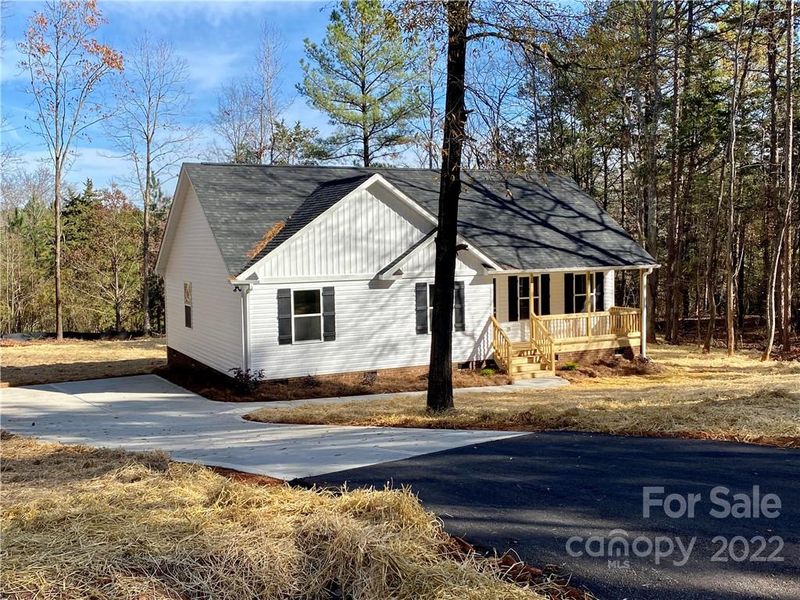2185 Smith Ford Rd, Hickory Grove, SC 29717