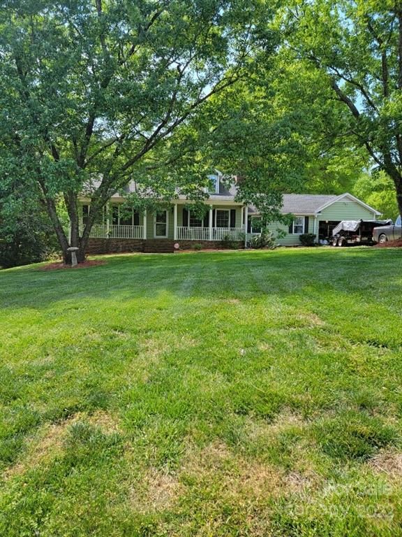 3215 Oakdale Rd, Charlotte, NC 28216