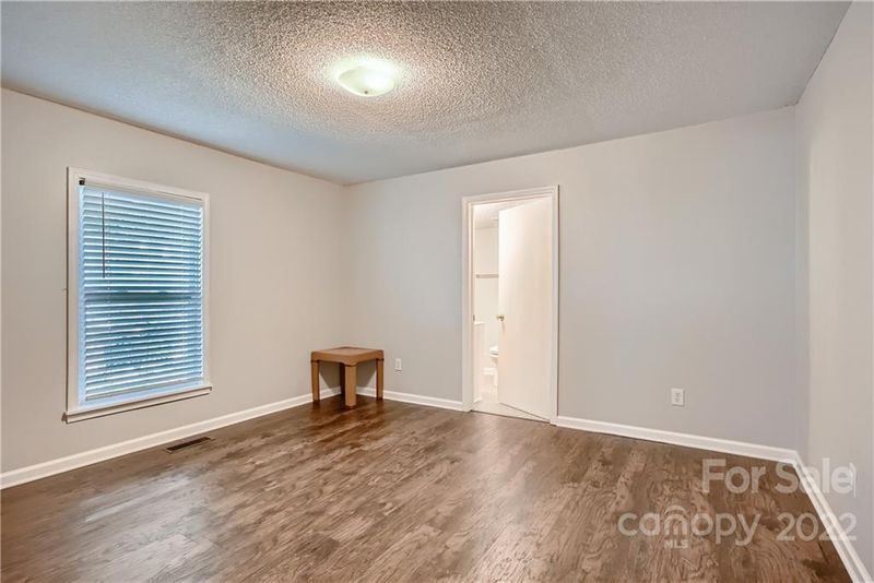 501 Kimball St, Kannapolis, NC 28081