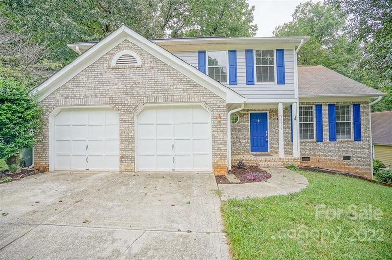 10337 Ashley Farm Dr, Matthews, NC 28105