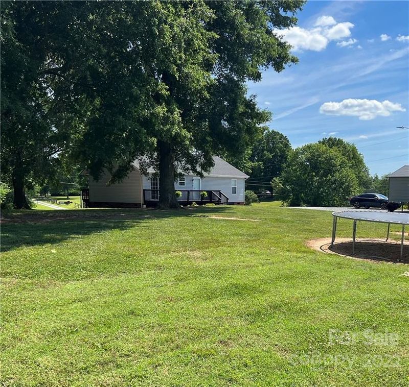 4518 Griffith Rd, Monroe, NC 28112