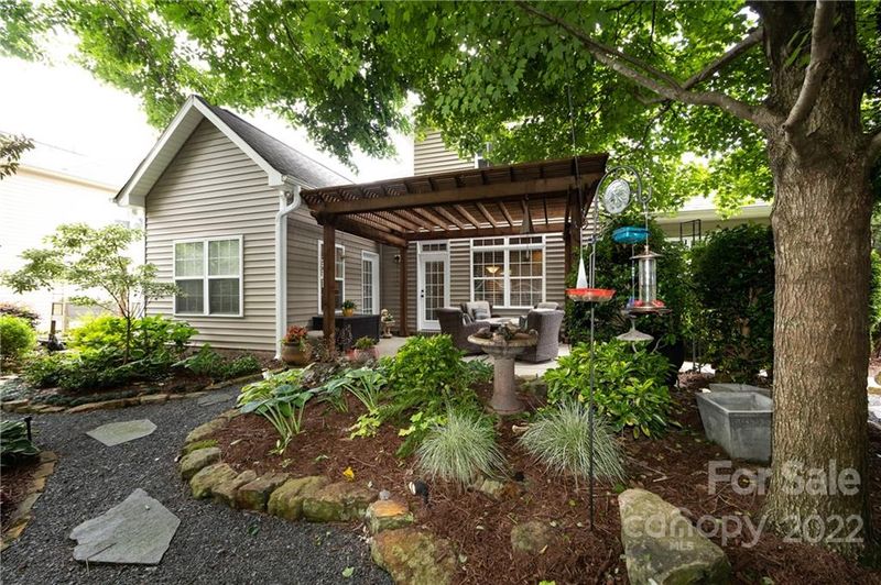 1612 Privette Rd, Matthews, NC 28105