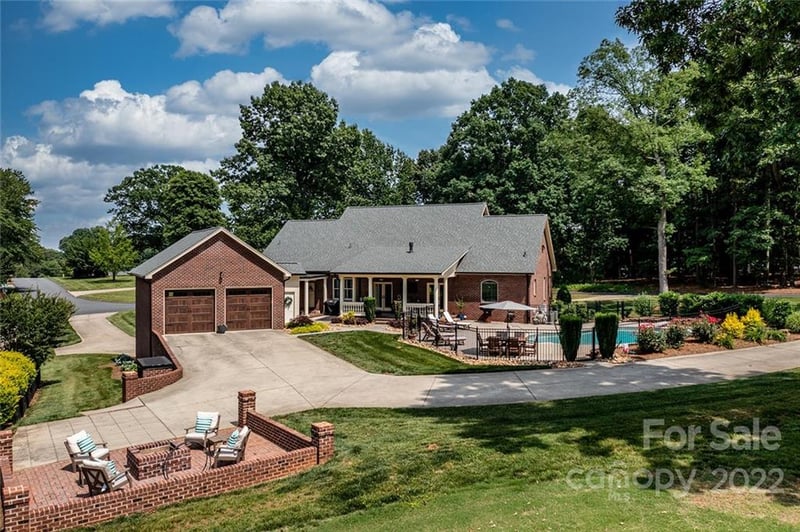 3509 Rock Bridge Dr NE, Conover, NC 28613