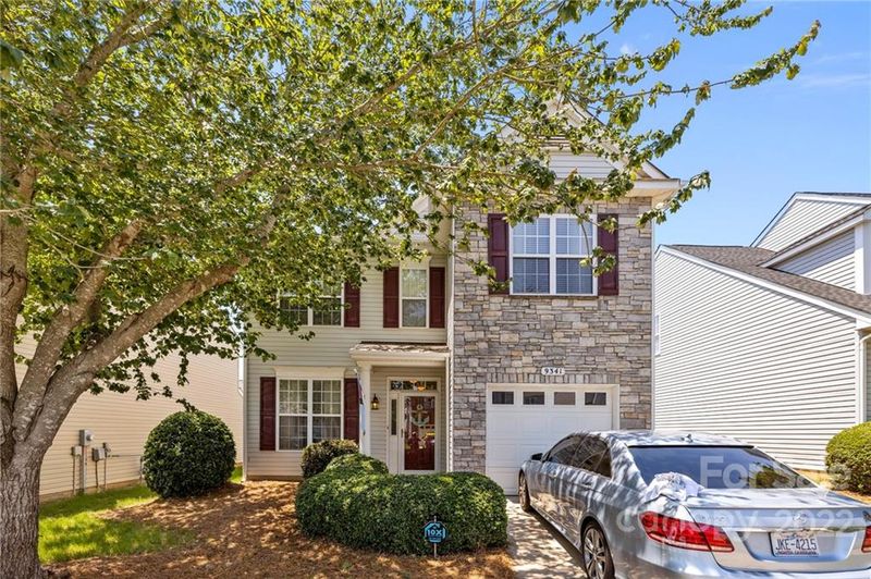 9341 Longstone Ln, Charlotte, NC 28277