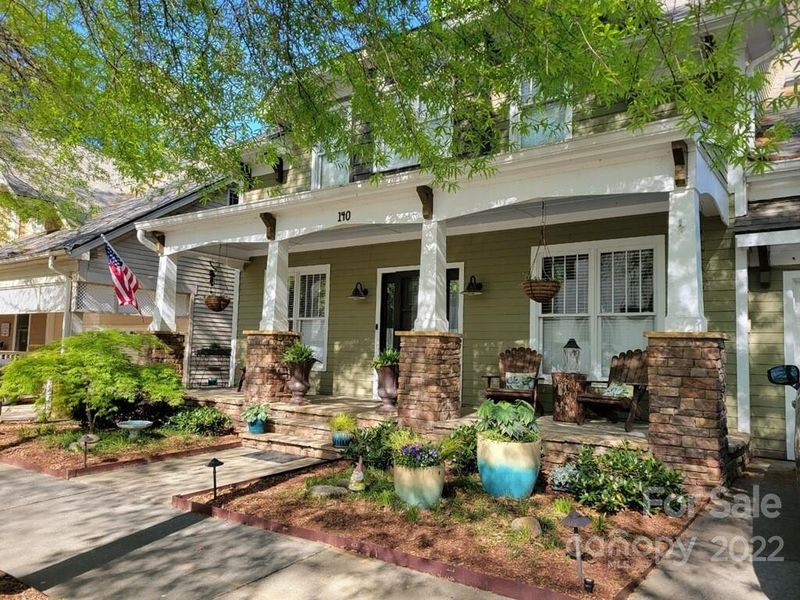 140 View Lake St, Davidson, NC 28036