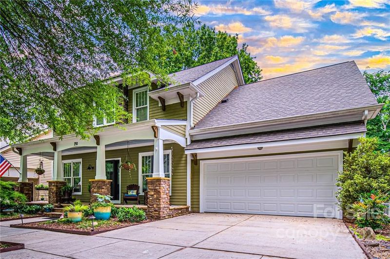 140 View Lake St, Davidson, NC 28036