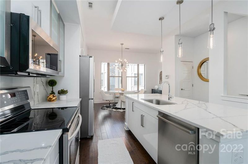 223 Doggett St, Charlotte, NC 28203