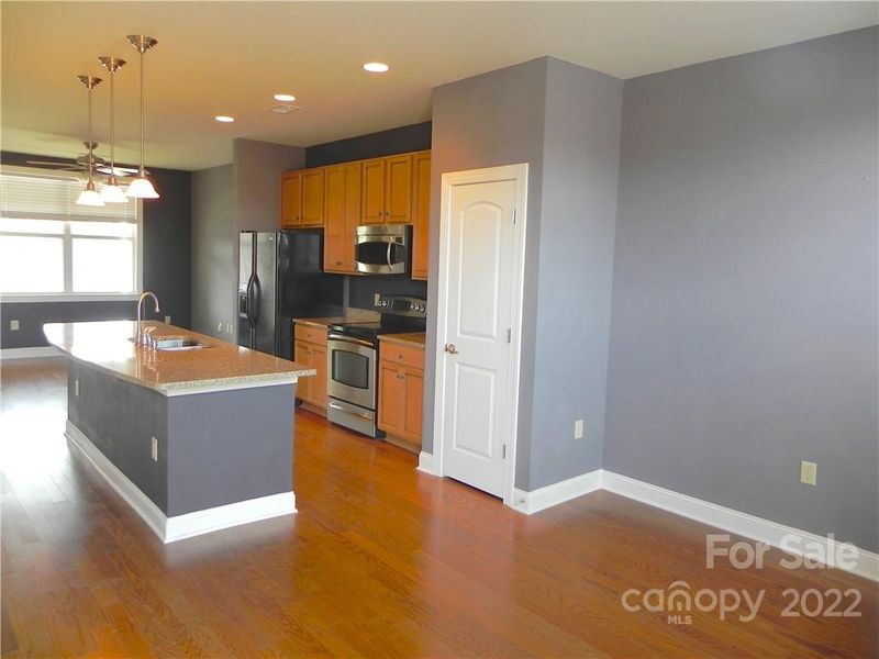 121 Irving Ave #B, Mooresville, NC 28117