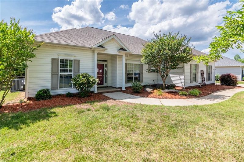 8250 Kale Pl, Harrisburg, NC 28075