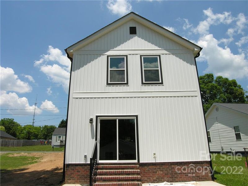 390 E 24th St, Kannapolis, NC 28083
