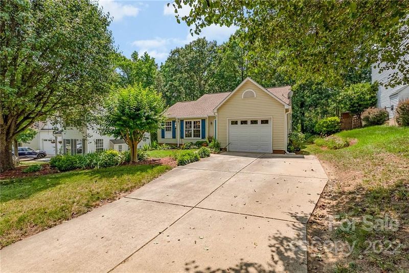 12525 Cheryl Anne Pl, Charlotte, NC 28262