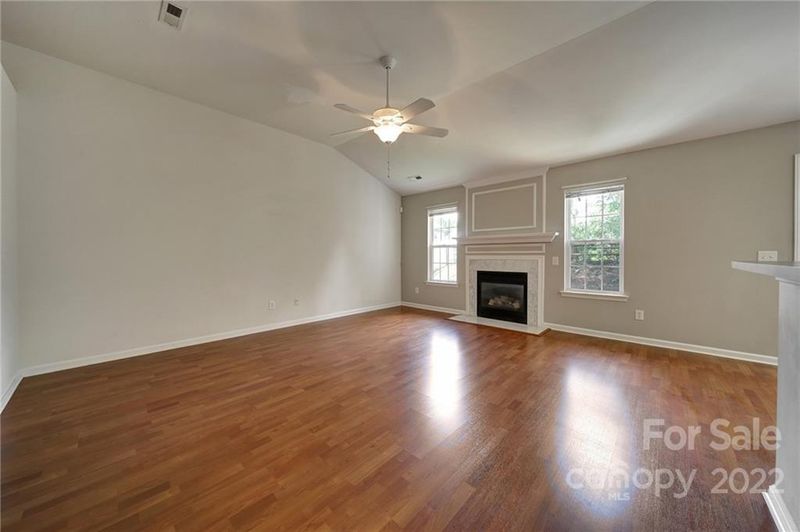 9509 Constitution Hall Dr, Charlotte, NC 28277