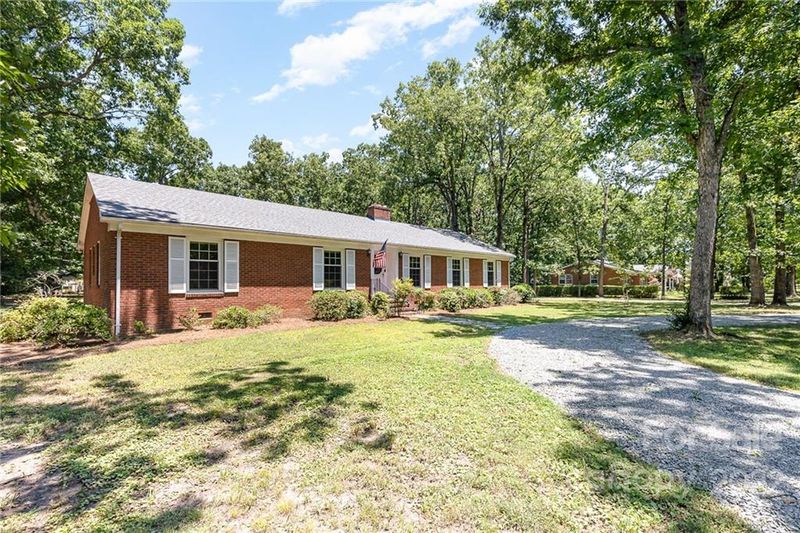110 Forest Hills Dr, Monroe, NC 28112
