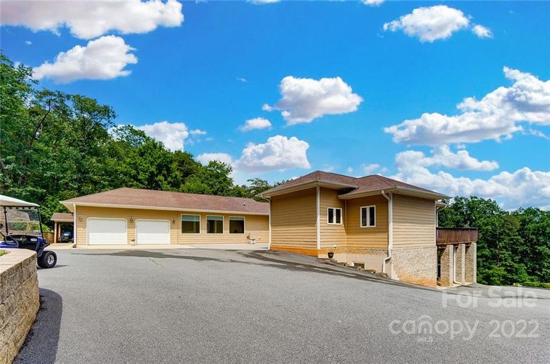 5510 Mountain Laural Dr, Maiden, NC 28650