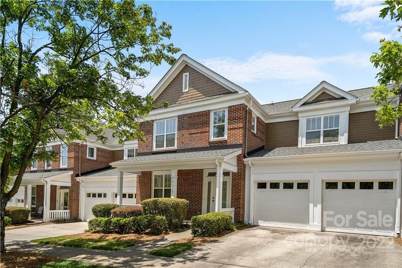 19515 Crosstrees Ln, Cornelius, NC 28031
