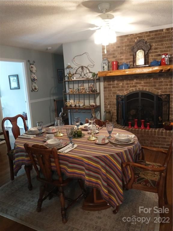 2710 Prince Dr, Lincolnton, NC 28092