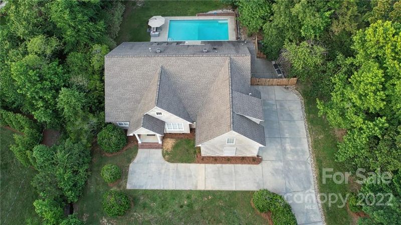 2317 E Providence Dr, Charlotte, NC 28270
