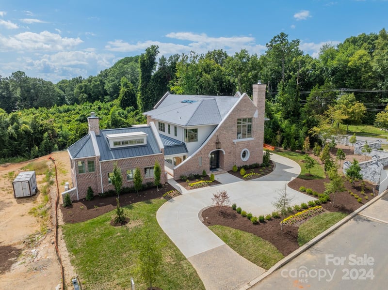 8010 Litaker Manor Ct, Charlotte, NC 28270
